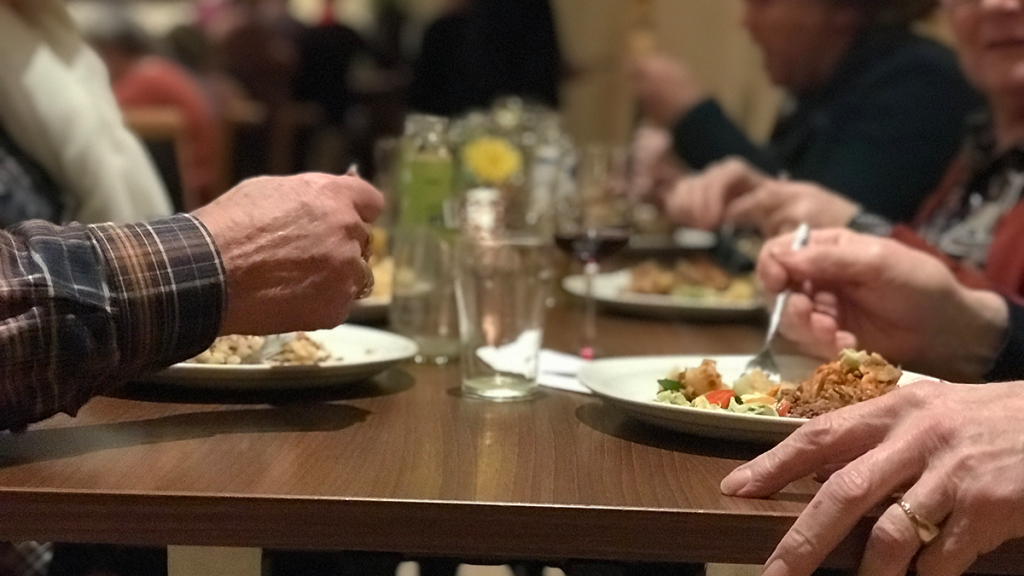 Kom erbij en schuif aan – Aanschuiftafel bij d’ Olde Skoele in Rouveen