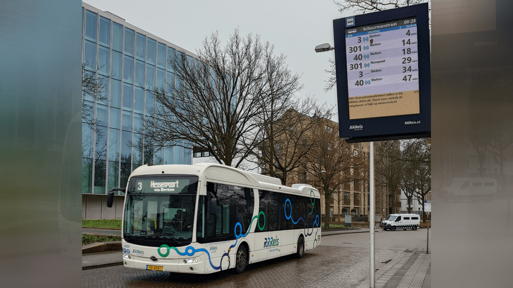 Plaatsing nieuwe digitale informatieborden bij bushaltes vertraagd Plaatsing nieuwe digitale informatieborden bij bushaltes vertraagd