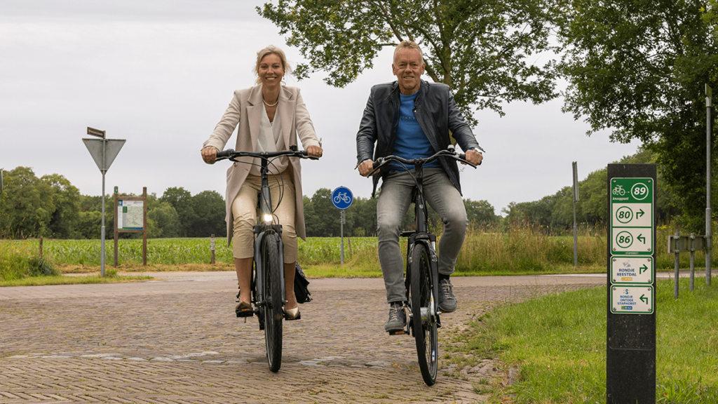 Twee nieuwe fietsrondjes door ‘onvoorstelbaar mooi’ Staphorst