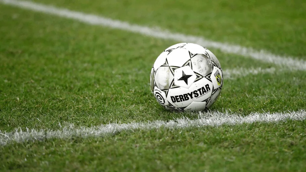 VV Staphorst imponeert met ruime zege en nadert promotie