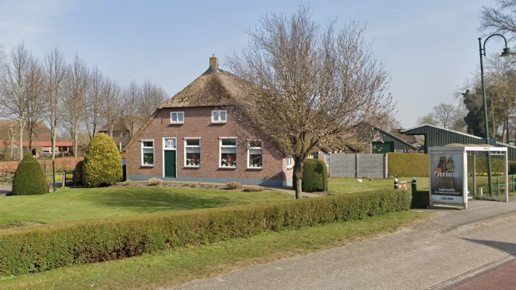 Rouveen krijgt supermarkt in monumentale boerderij Rouveen krijgt supermarkt in monumentale boerderij