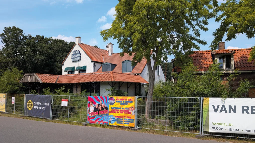 ‘Polenhotel’ Rouveen krijgt mogelijk toch vergunning 'Polenhotel' Rouveen krijgt mogelijk toch vergunning