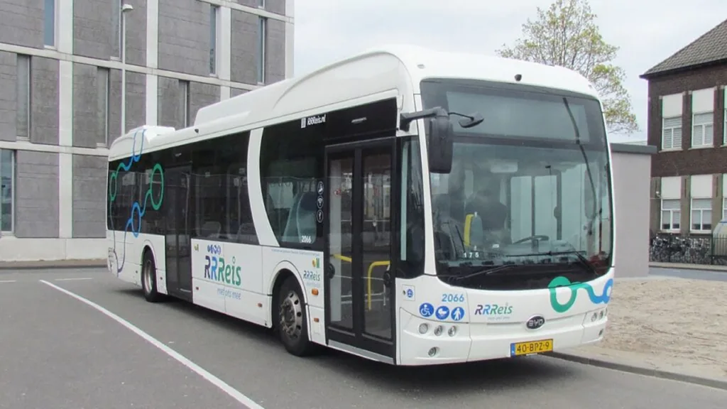 Nieuwe busdienst Staphorst: sneller naar Zwolle en De Esch
