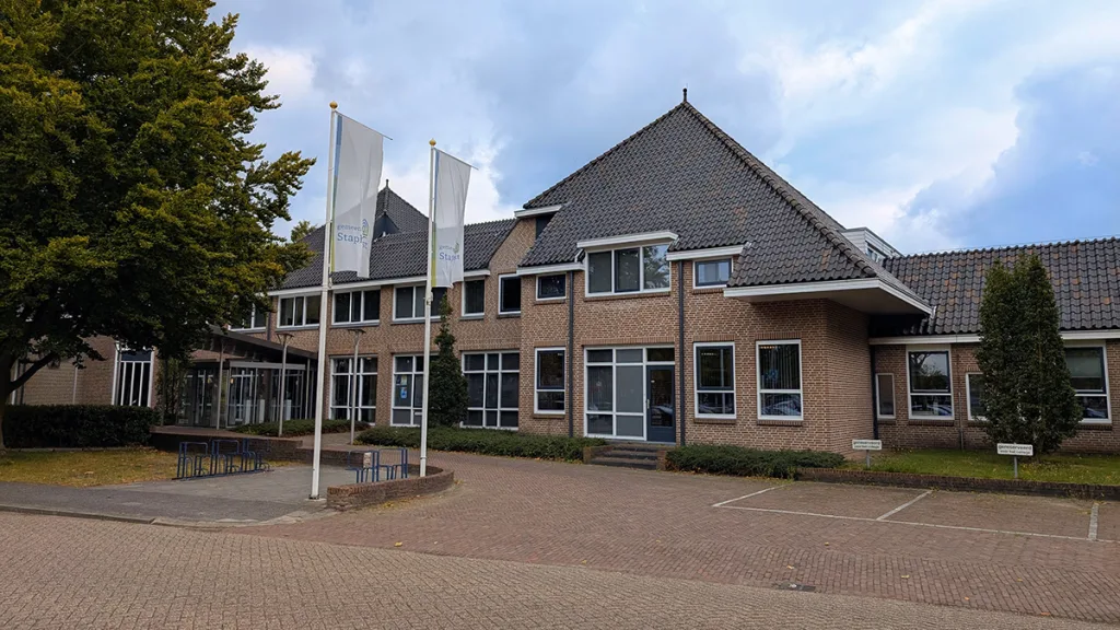Inwoners IJhorst massaal naar raad voor toekomst MFA