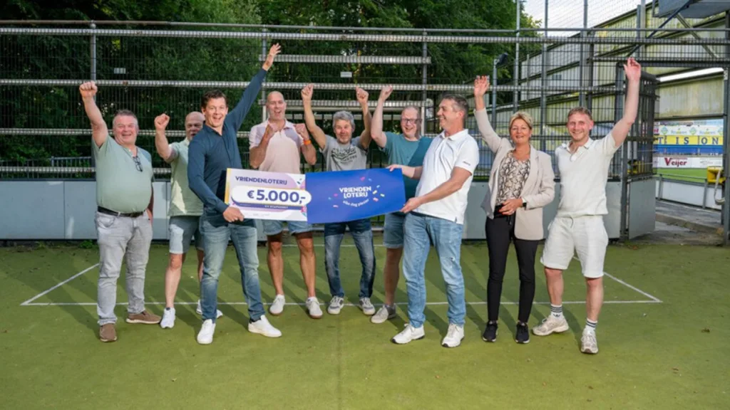 vv Staphorst wint € 5.000,- van VriendenLoterij vv Staphorst wint € 5.000,- van VriendenLoterij